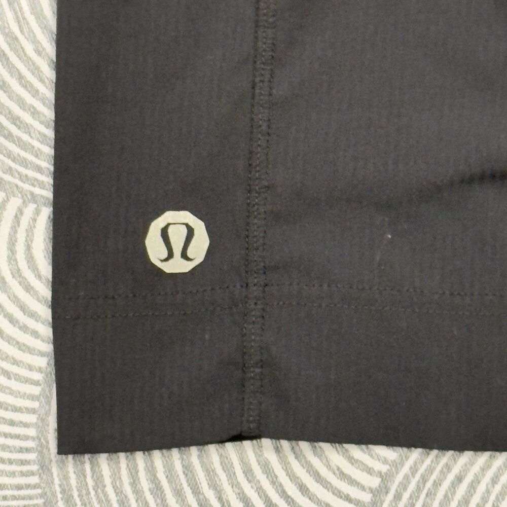 LULULEMON Athletic Shorts No Liner Black 11’ Inseam Men Large Flaw* - Picture 11 of 12